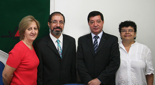 Da esquerda para a direita: Neusa Altoé, Maurício Antonio Custódio de Melo, Júlio Santiago Prates Filho e Magda Lúcia Félix de Oliveira