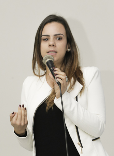 A palestrante Renata Curty