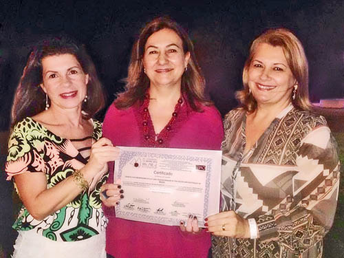 Professoras Ana Maria Sell, Jeane Visentainer e Márcia Machado de Oliveira