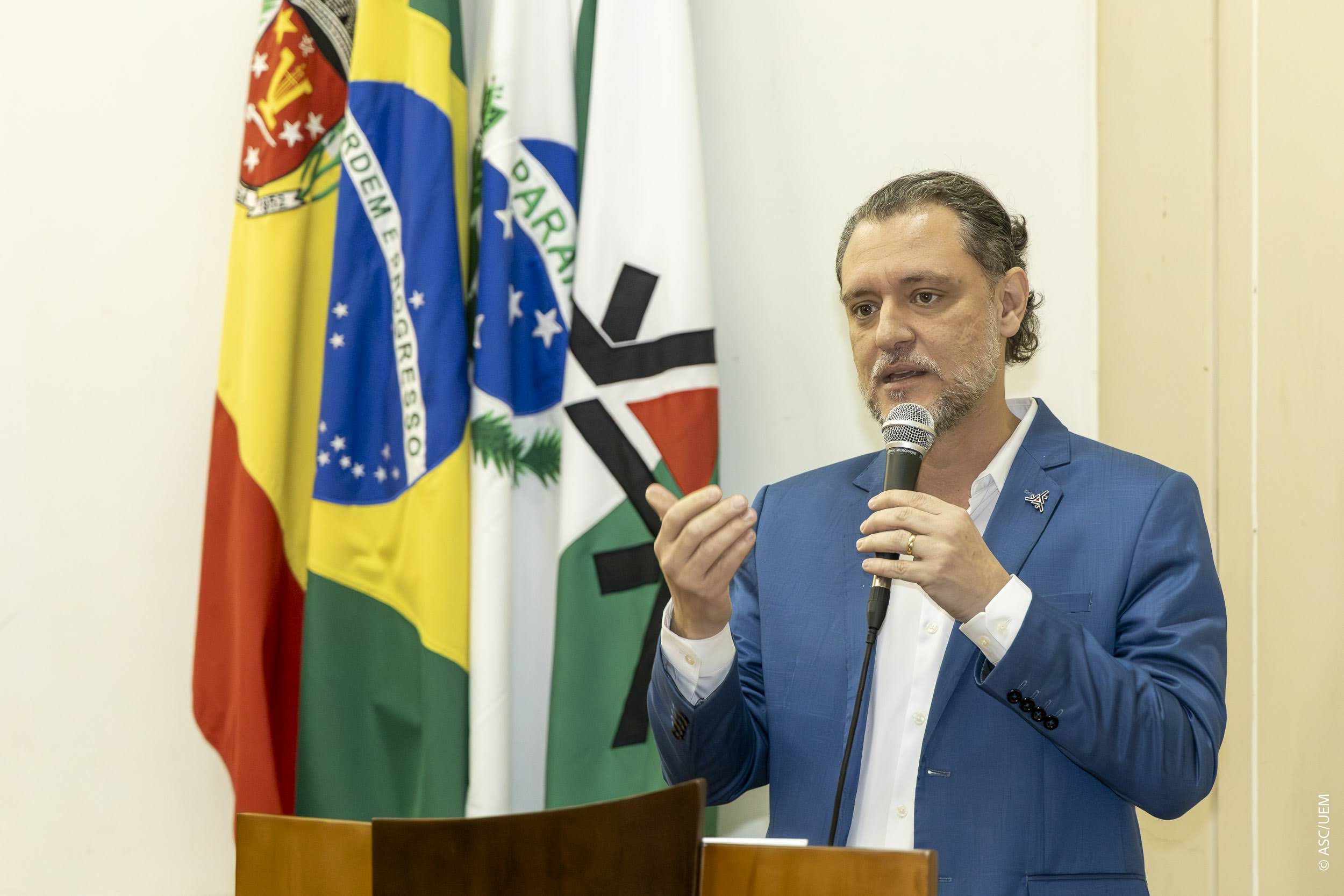 2025 09 26 Entrega Computadores e Projetores4759
