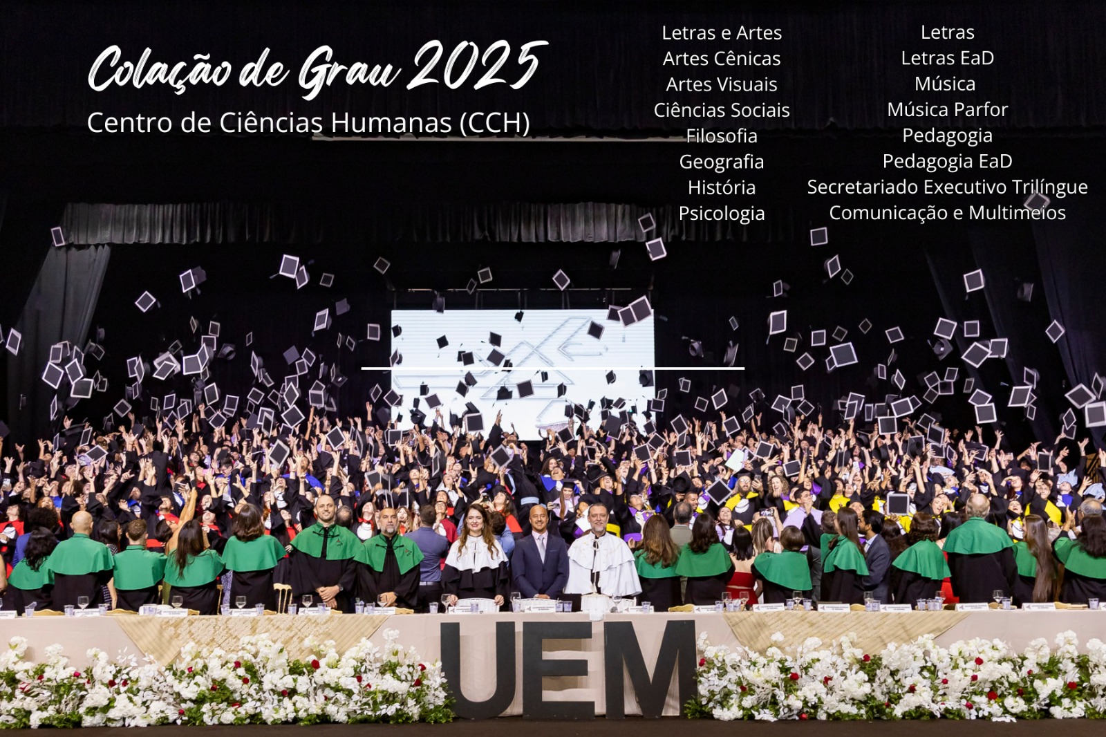 &Uacute;ltima formatura da etapa Maring&aacute; diploma 412 neograduados de Humanas