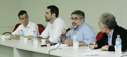 A partir da esquerda: Mario Luiz Azevedo, Enio Verri, José Antonio Gediel e Claudio Stieltjes.